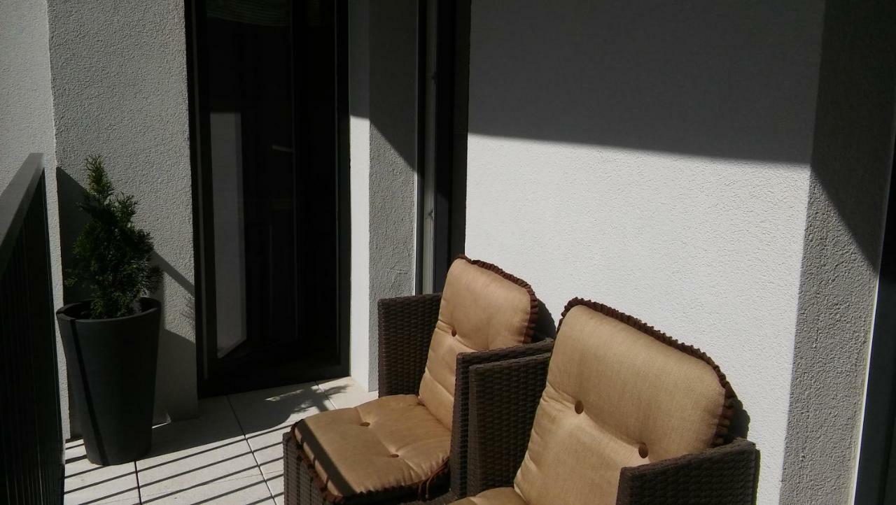 Poznanska 1 * Poznań